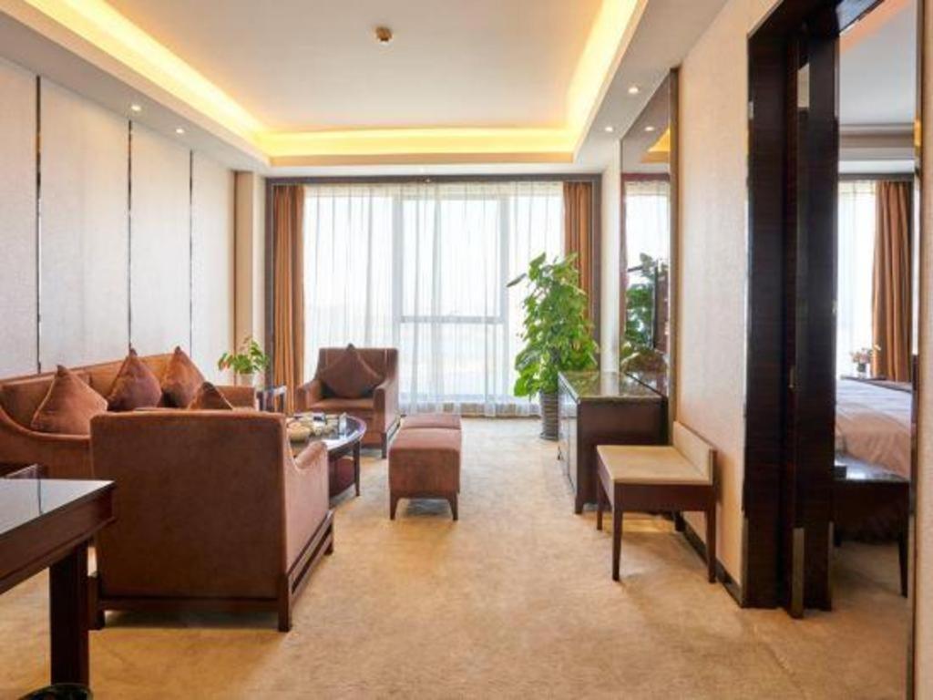Eurasia Convention International Hotel Wuhan Exteriör bild